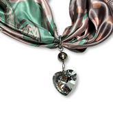 Diamond Shaped Scarf Decor